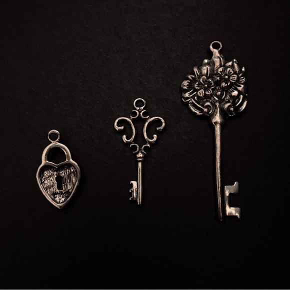 Sterling Silver 925 Charms / Pendants - Picture 2 of 2